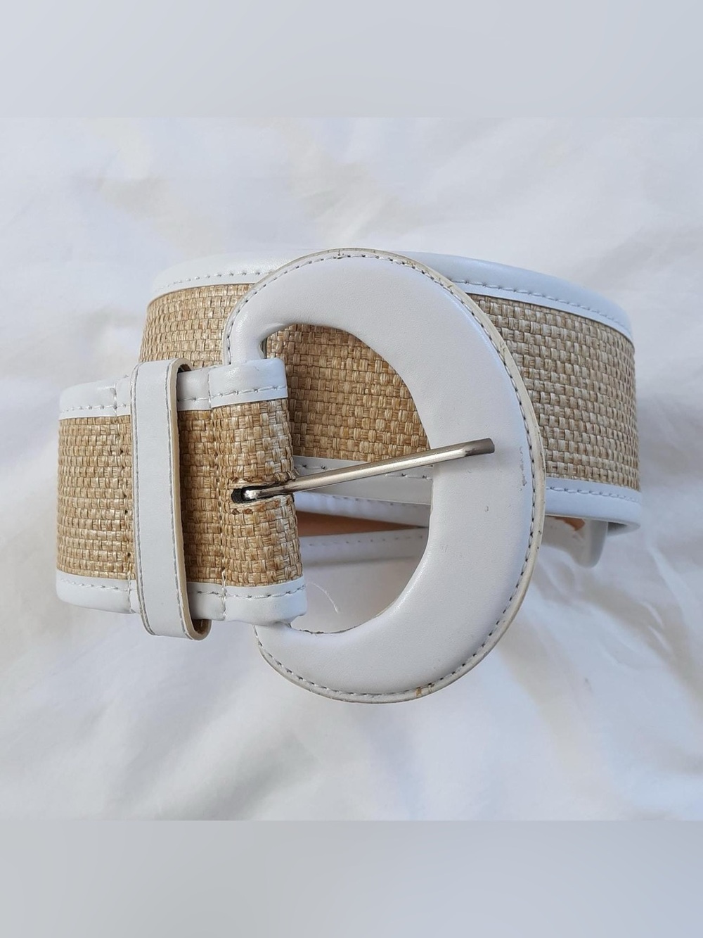 Stunning Vintage WCM New York Fashion Belt Size M/ Natural Beige